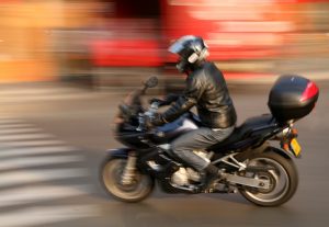 Motard en ville